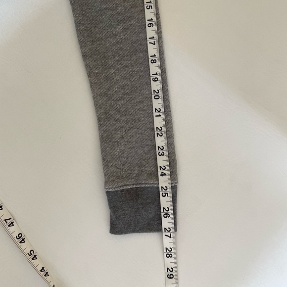 Victoria’s Secret Love Pink Gray “PINK” Graphic Pullover Sweatshirt Size Small - Picture 4 of 6